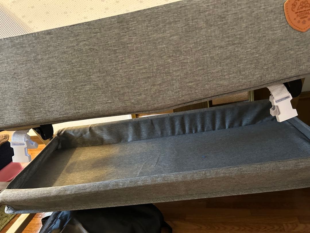 HZDMJベビーベッド添い寝折りたたみ ハイローベッドグレー　シーツ付き
