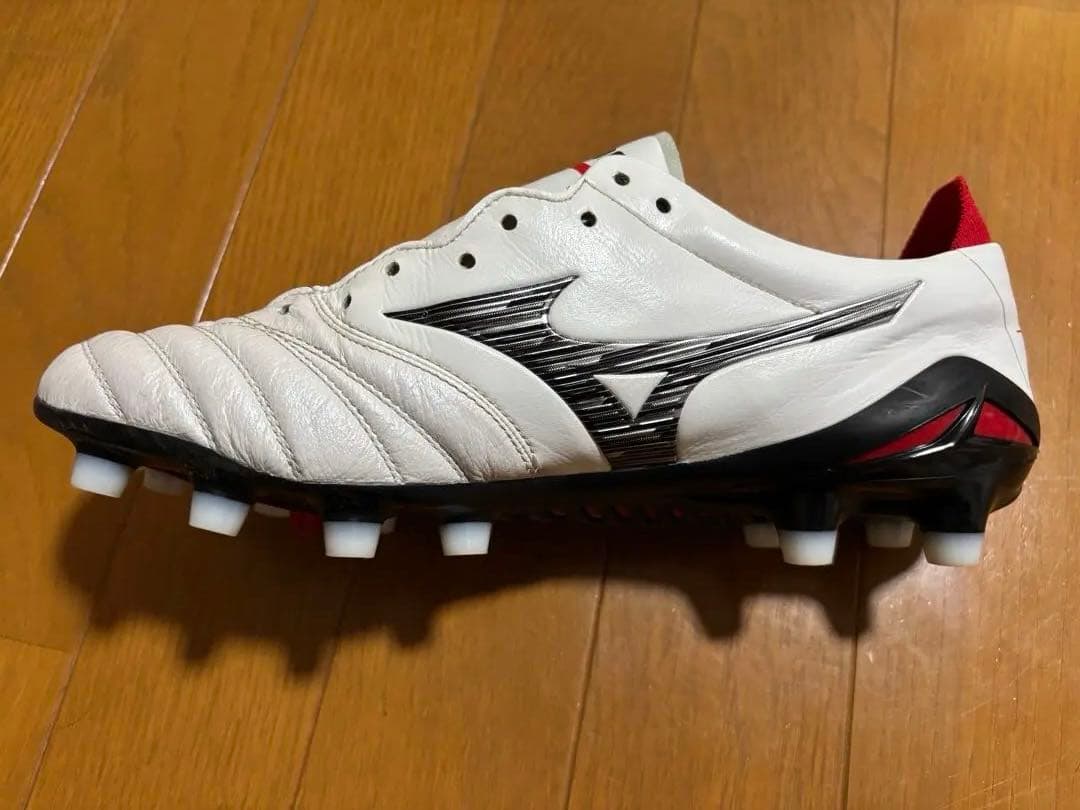 【値下げ】Mizuno モレリアネオ4 25.0cm