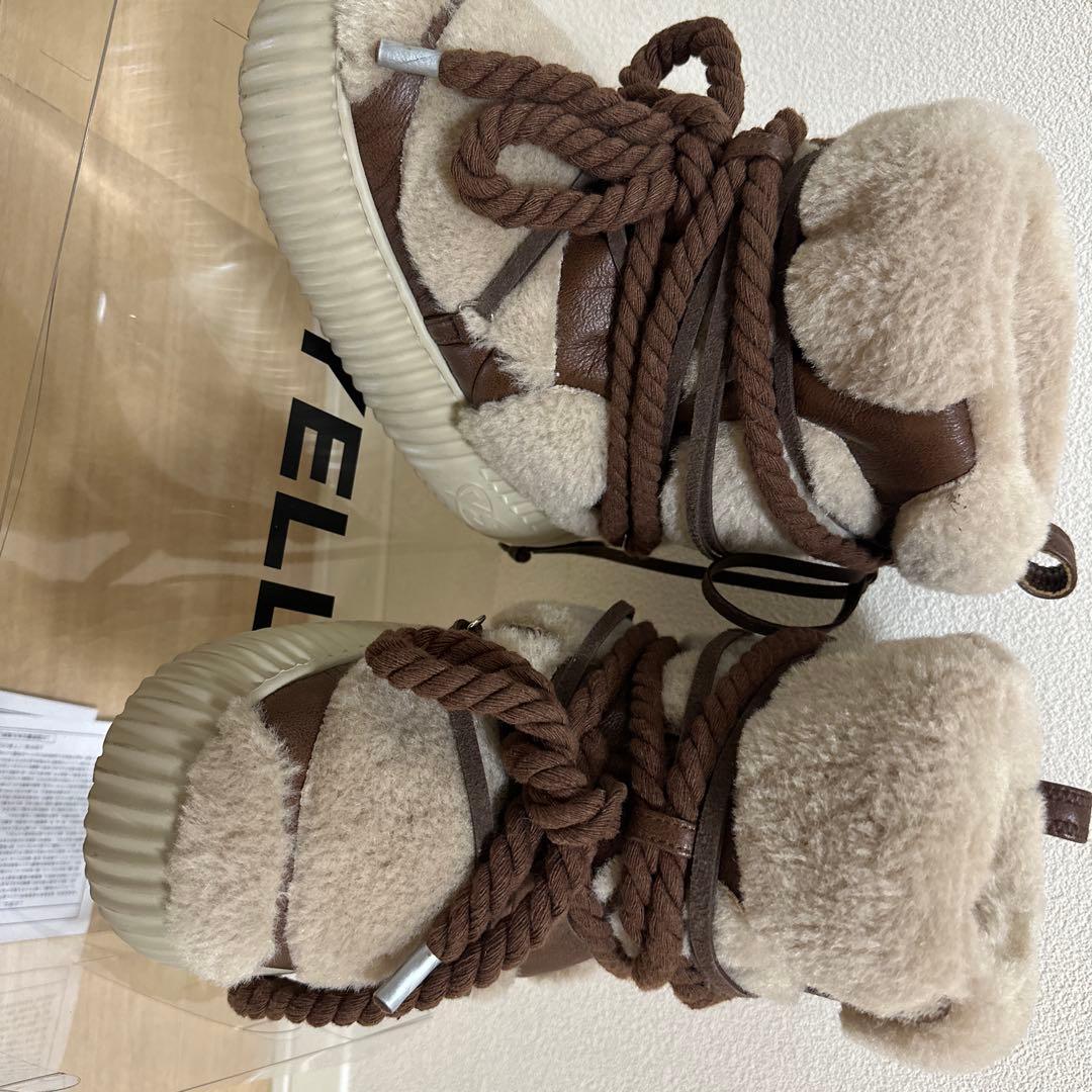 YELLO ブーツ　ベージュ/ブラウン レースアップ ムートンブーツ