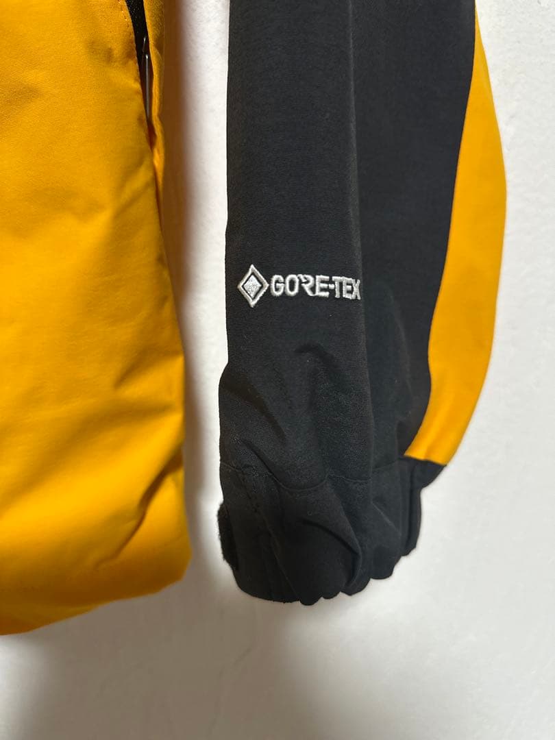 ノースフェイス　GORE-TEX キッズ　マウンテンパーカー(140)