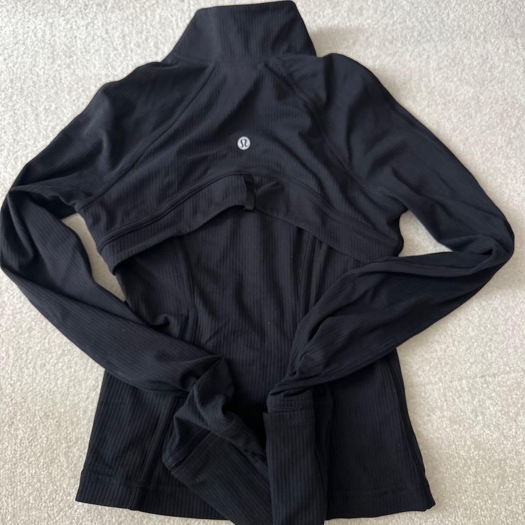 ルルレモン　クロップ Define ジャケット リブNulu