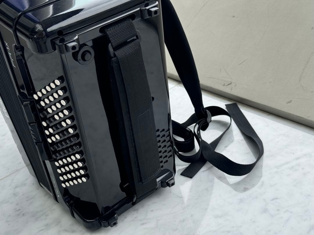 M*郎様 Roland V-Accordion FR-1X BK Vアコーディオ