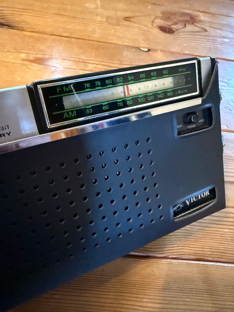 ラジオ　ビクター　F 50 昭和レトロ　アンティーク　現存品　FM AM OK