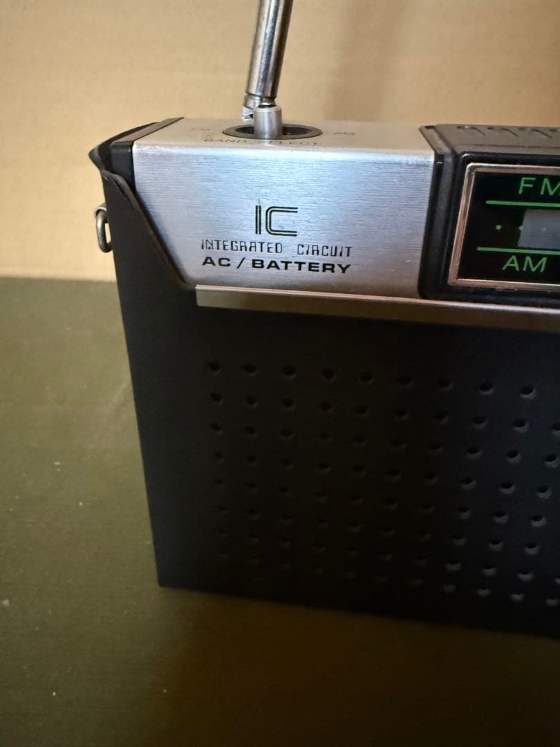 ラジオ　ビクター　F 50 昭和レトロ　アンティーク　現存品　FM AM OK