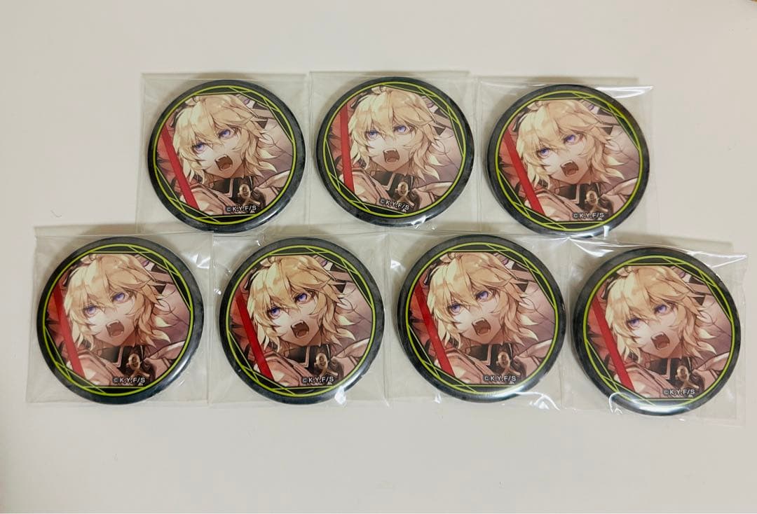 終わりのセラフ　百夜ミカエラ　缶バッジ