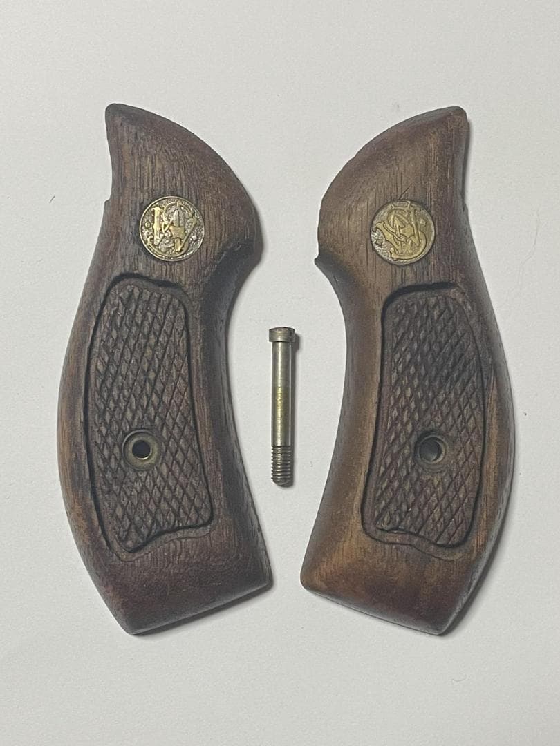 S&W純正 Jフレーム用 チェッカー木製グリップ