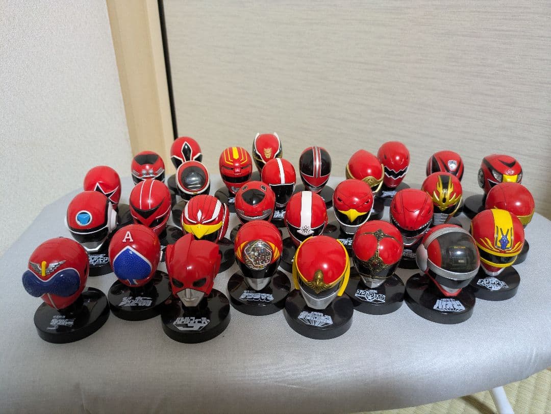 スーパー戦隊マスクコレクション　赤の伝説　30種セット　バラ売り不可