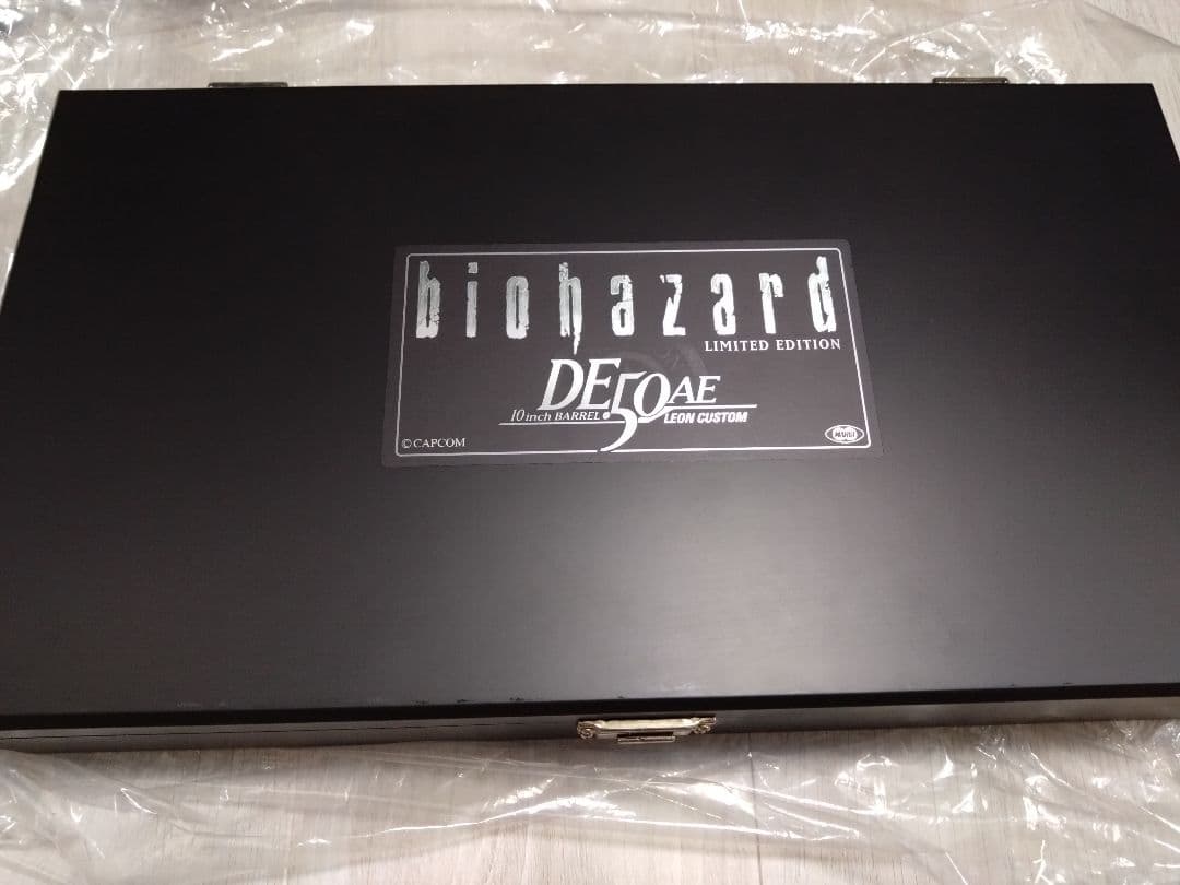 東京マルイバイオハザード DE50AE レオンカスタム 限定版　10インチ