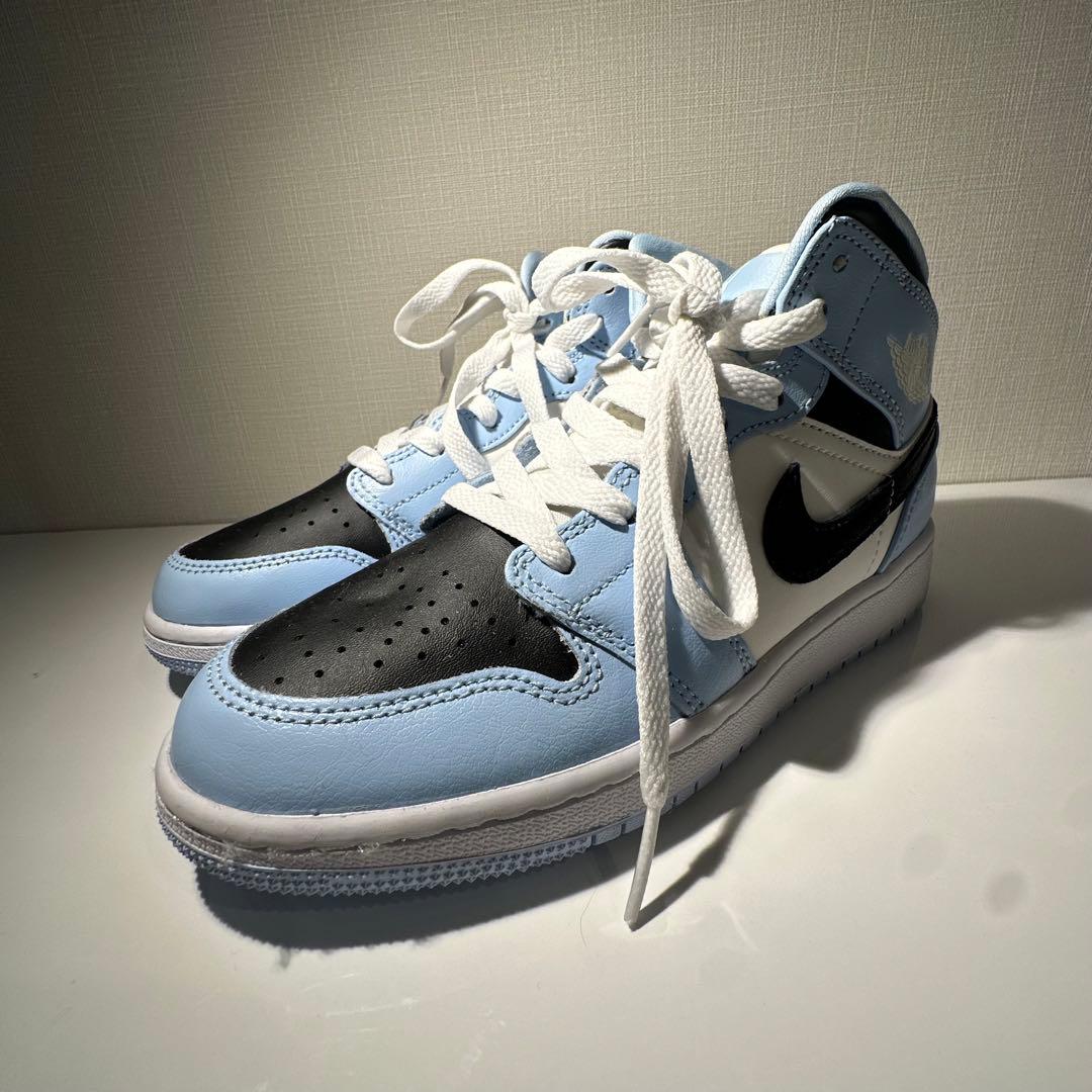 海外発売　AIR JORDAN 1 ミドル　23.0cm 未使用品
