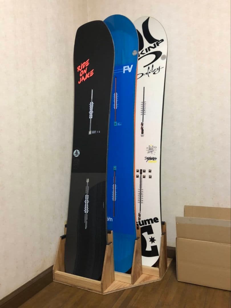 スノーボードディスプレイスタンドラック３本用左側用　カラーウォルナット