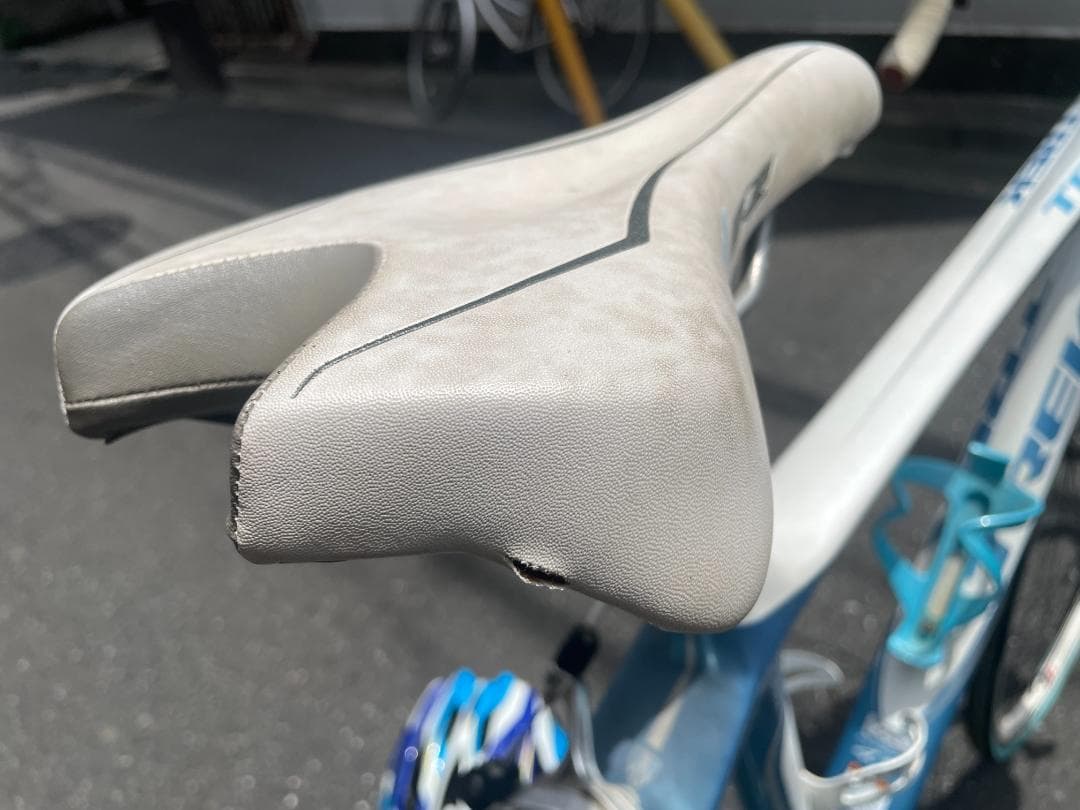 トレックTREK madone 4.5 WSD 女性モデル カーボンロードバイク