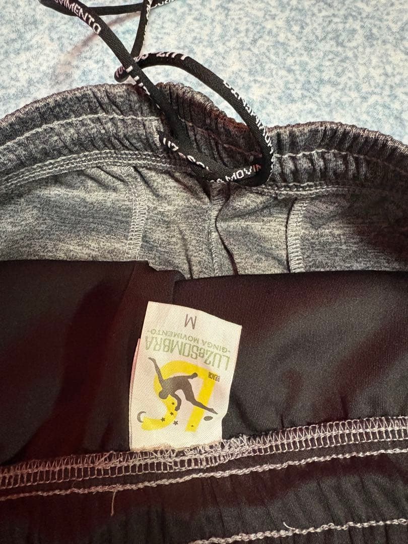 ルース　フード付きジャージ 上下セット　ブラック/グレー