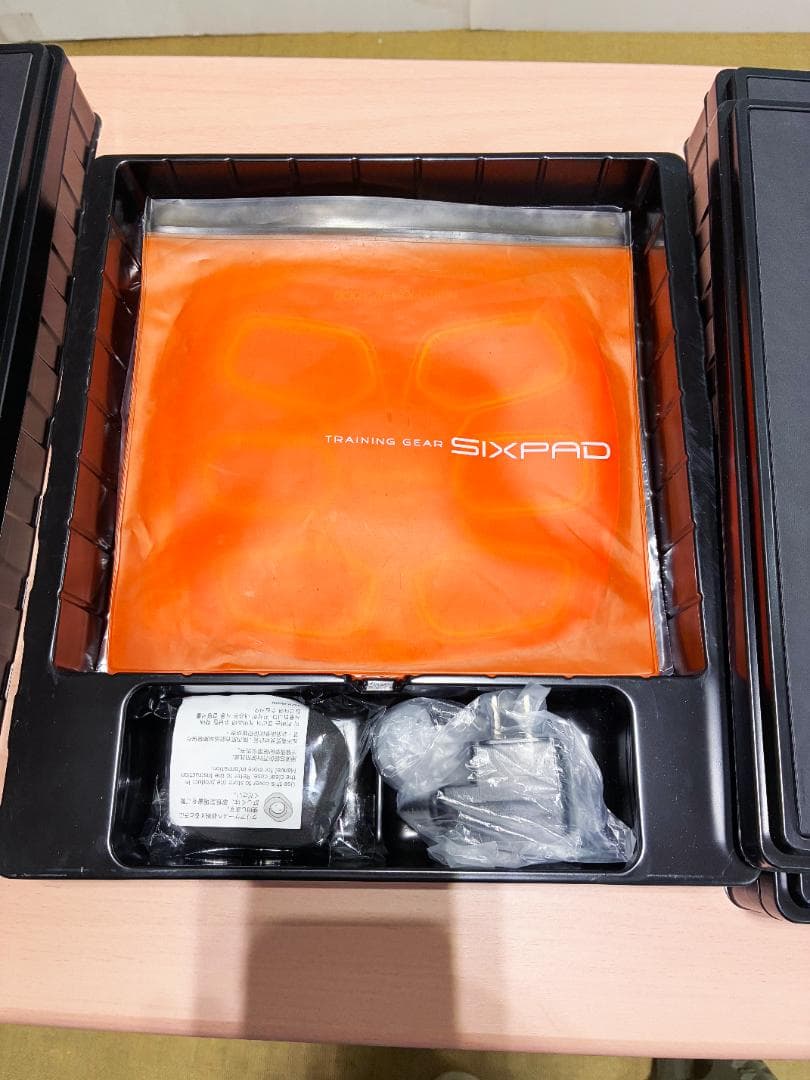 ★3個☆SIXPAD EMSマシン【Abs Fit2/Leg Belt】FPLL