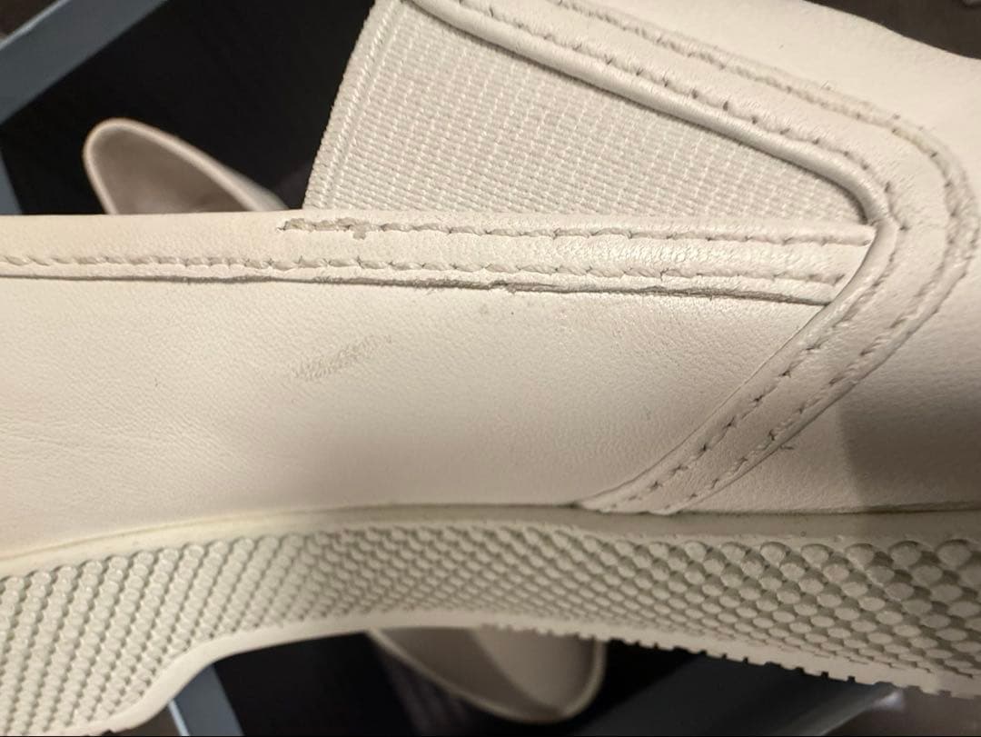 PRADA ホワイト スリッポン　レザー　40 Nappa