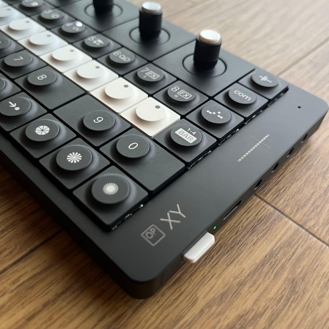 Teenage Engineering op-xy 純正バッグ付属