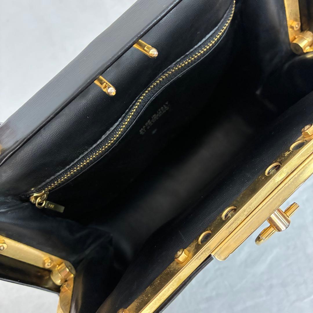 【RobertadiCamerino】レザー がま口 ワンハンドル ハンドバッグ