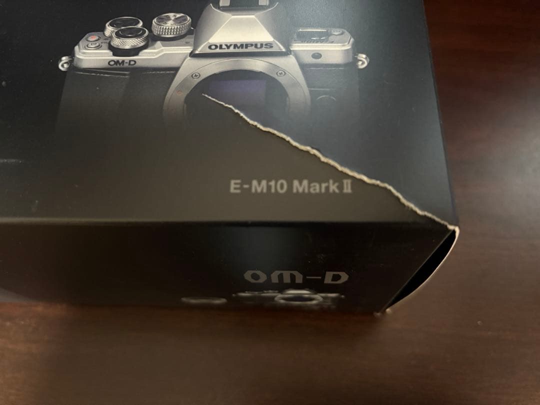 OLYMPUS OM-D E-M10 Mark II EZレンズキット