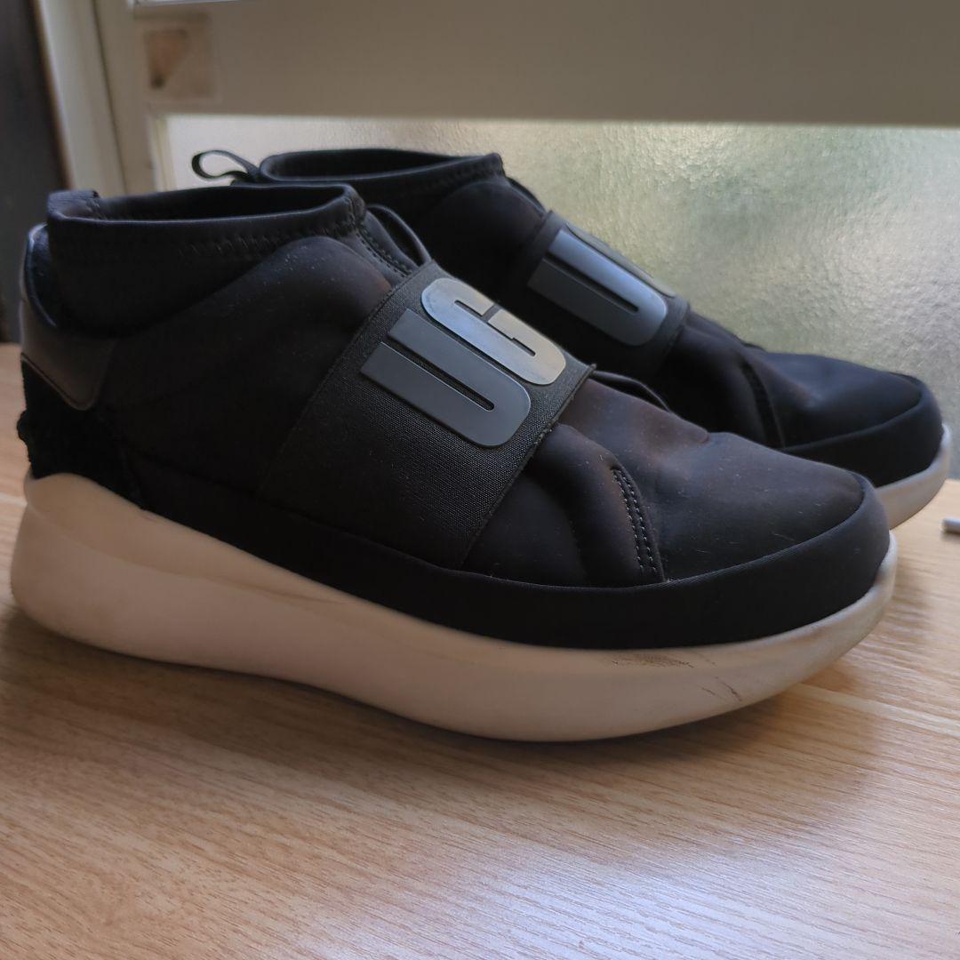 UGG スリッポンシューズ 黒