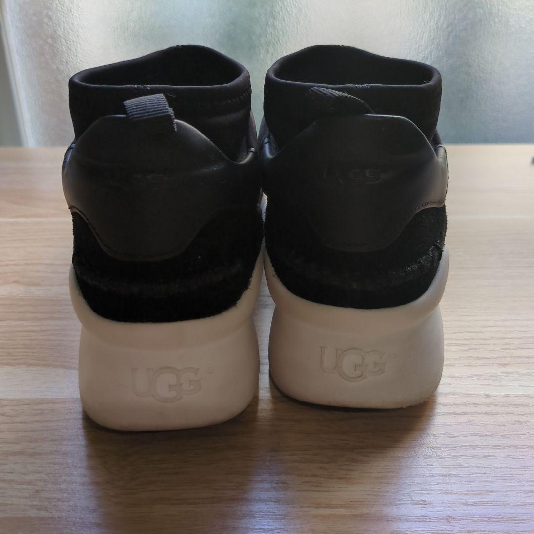 UGG スリッポンシューズ 黒