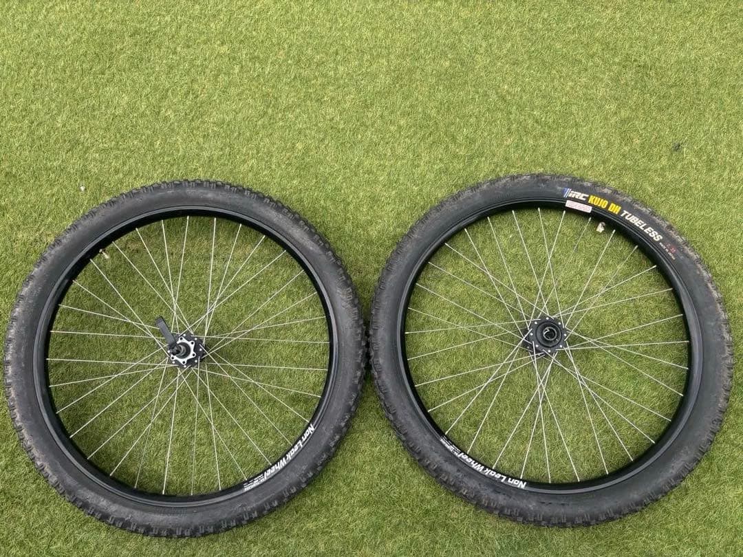 IRC×アラヤ ノンリークホイール 26インチ ダウンヒル