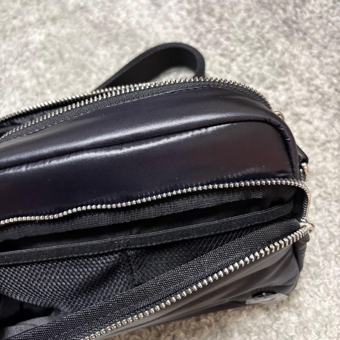 【新品】ルルレモンEverywhere クロスボディバッグ 2L ワンダーパフ