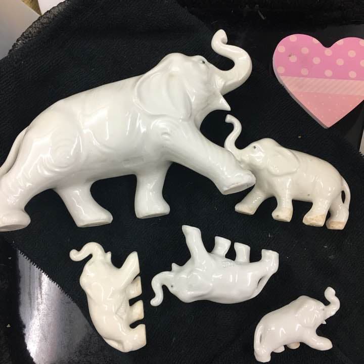 白磁 メイドインジャパンのゾウさん親子セット