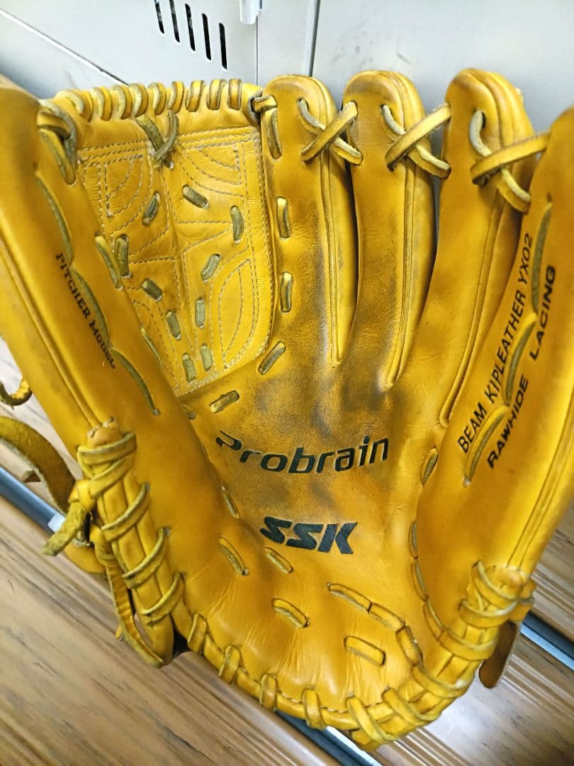 ☆美品☆SSK　グローブ　グラブ　軟式　ピッチャー