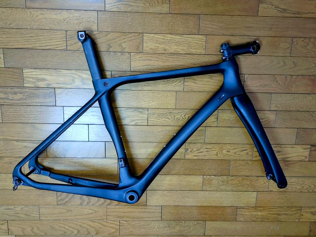 ICAN カーボンフレーム RD01 エアロロード グラベルにも