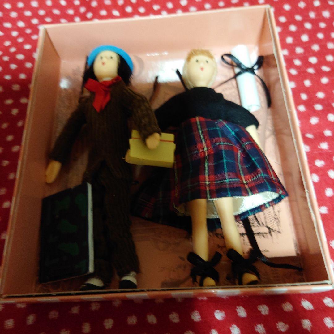 パリで購入❣️レイモン・ペイネ☆2007年度版☆お人形☆芸術家とバイオリニスト☆