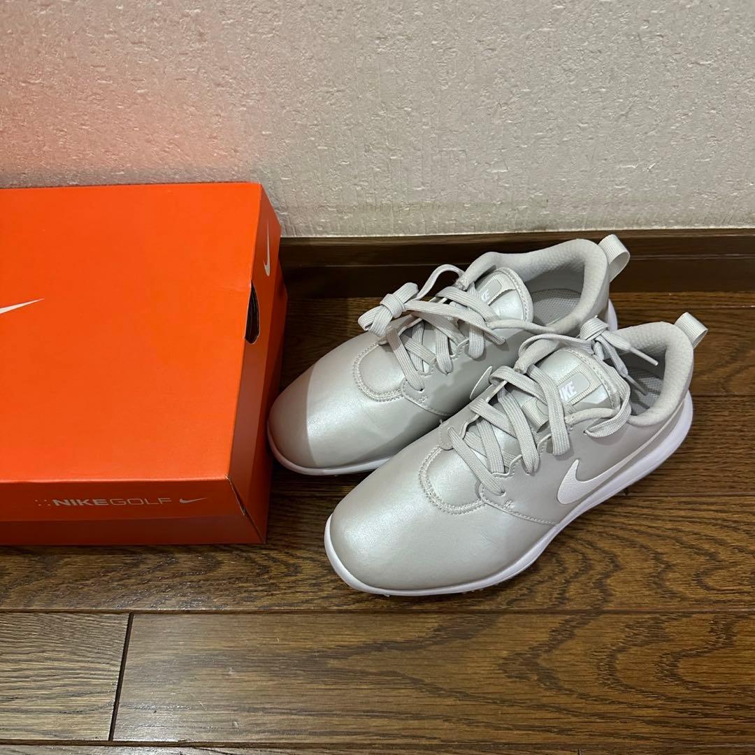 Nike Golf シューズ(女性用) シルバー