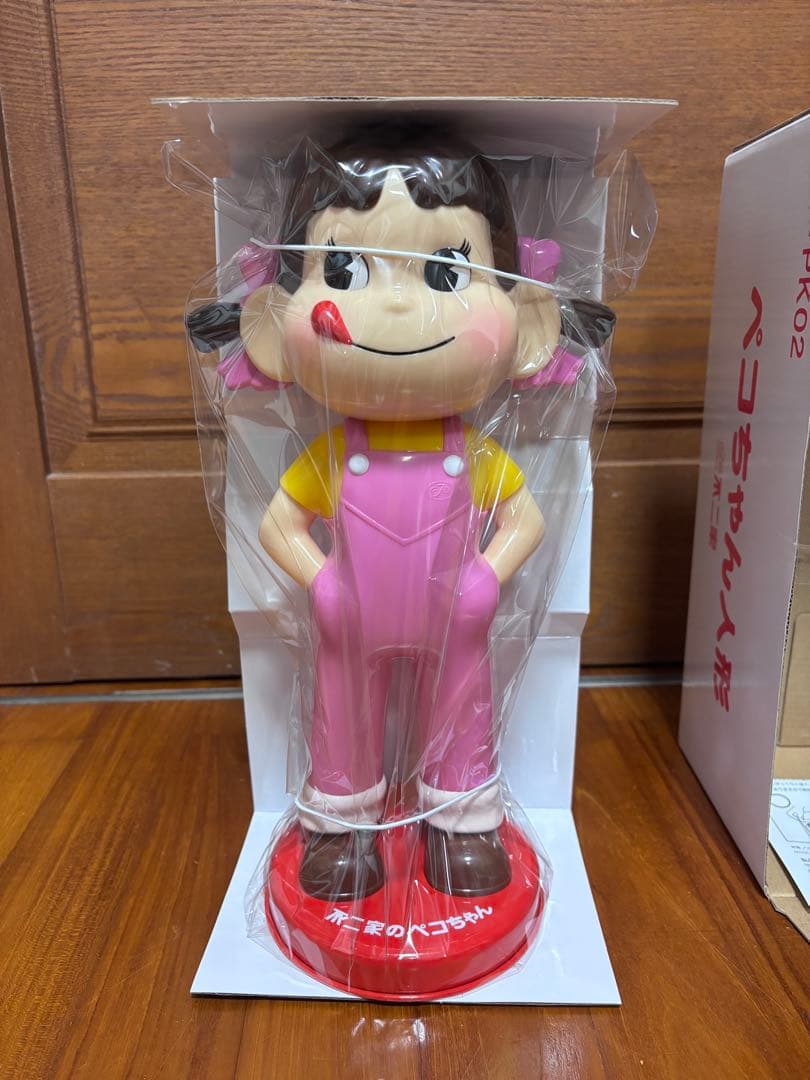 ペコちゃん フィギュア 約30cm 未開封