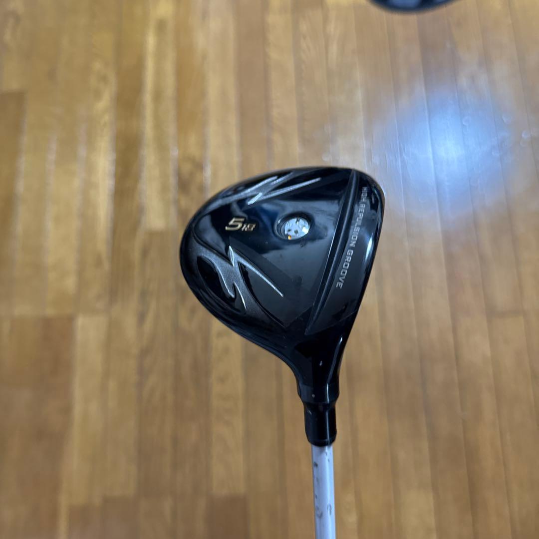 ホワイト ゴルフバッグ アイアンセット付き