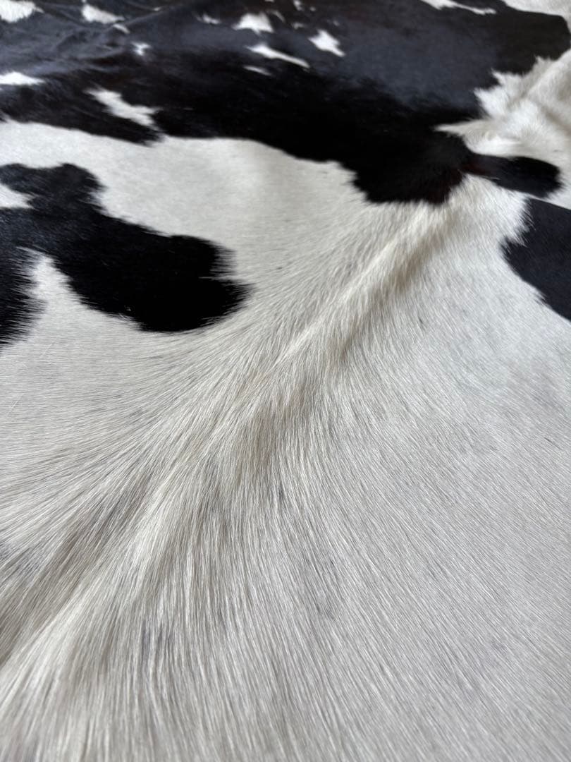 本革カウハイドラグ