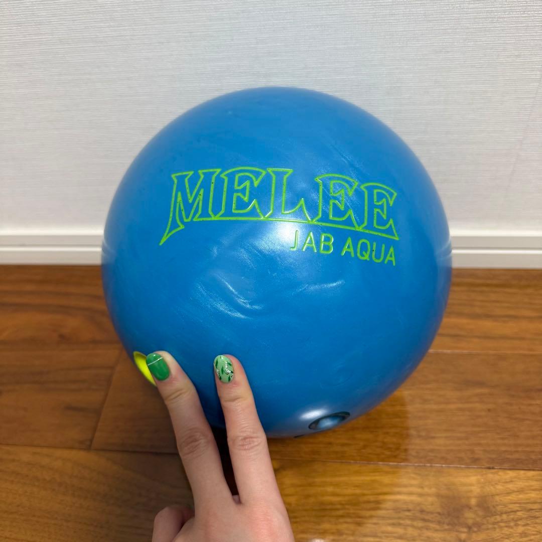 メーリージャブアクア　ボウリングボール