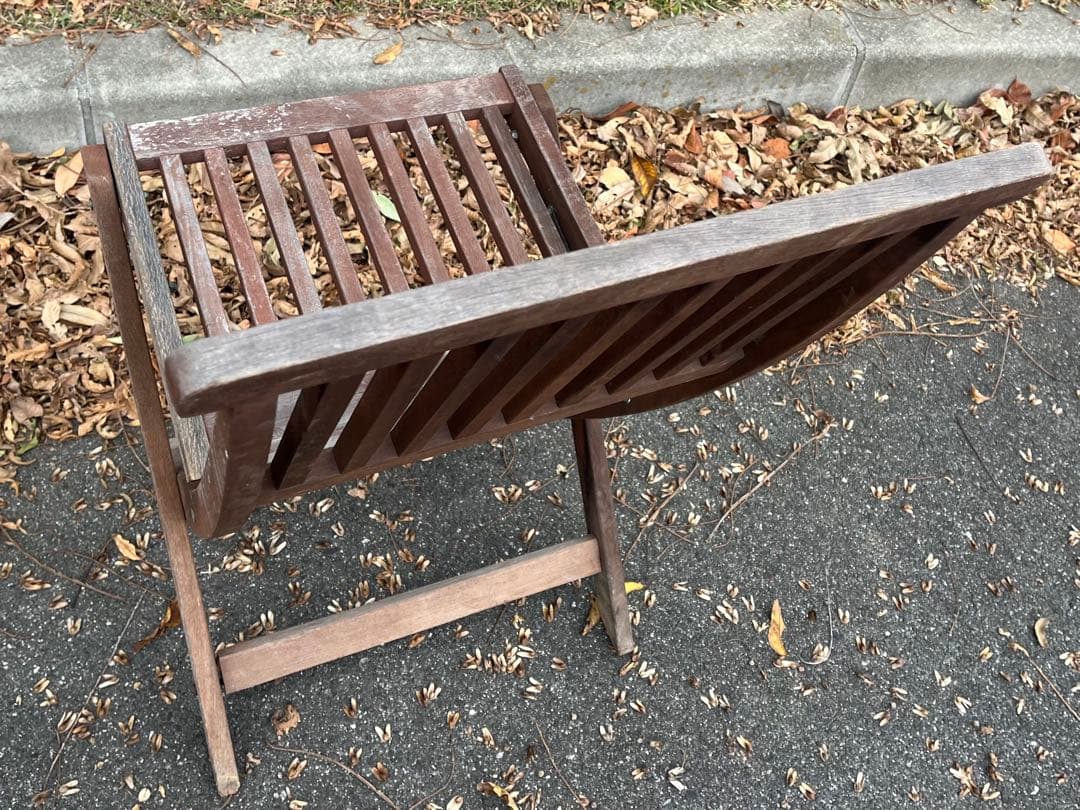 b）ヴィンテージ・ポピュラー折りたたみチェア 木製折りたたみチェア ブラウン