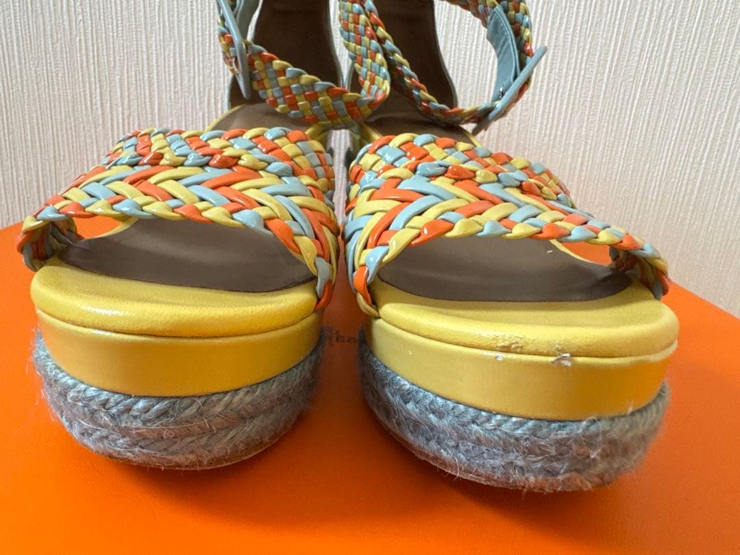 めるちゃんHERMES ウエッジソール　サンダル