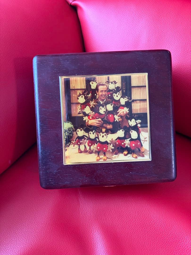 ディズニーミッキーマウス人形と時計のセット