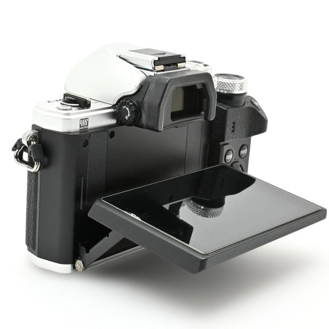 【美品・ショット数1425回】OLYMPUS OM-D E-M10 MarkII