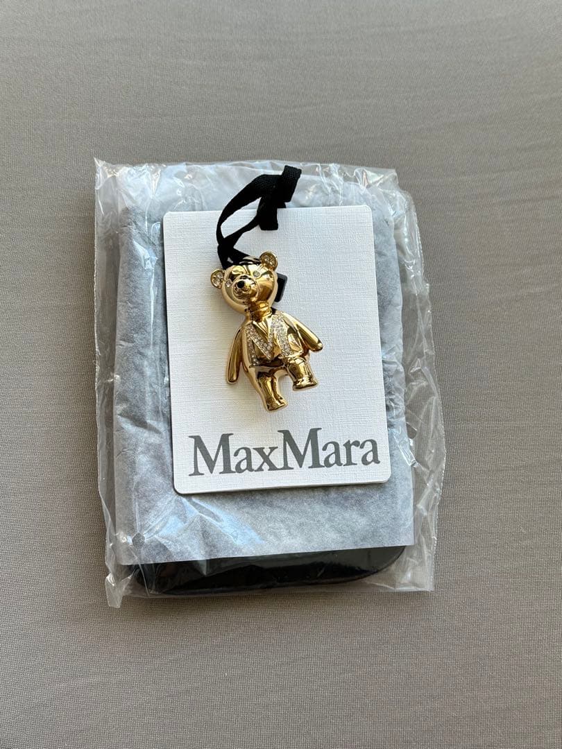 新品 MaxMara SHINYメタルテディブローチ White