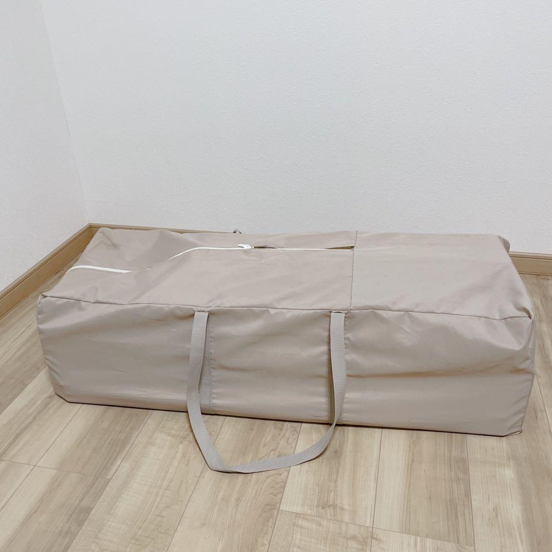 アップリカ ココネル ベビーベッド 折りたたみ 新生児対応　ベビーサークル