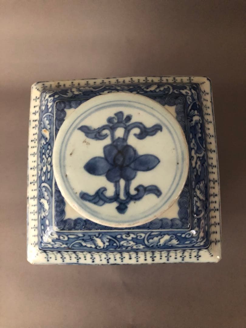 中国骨董古美術　青花茶壺　宣徳年製　アンティーク