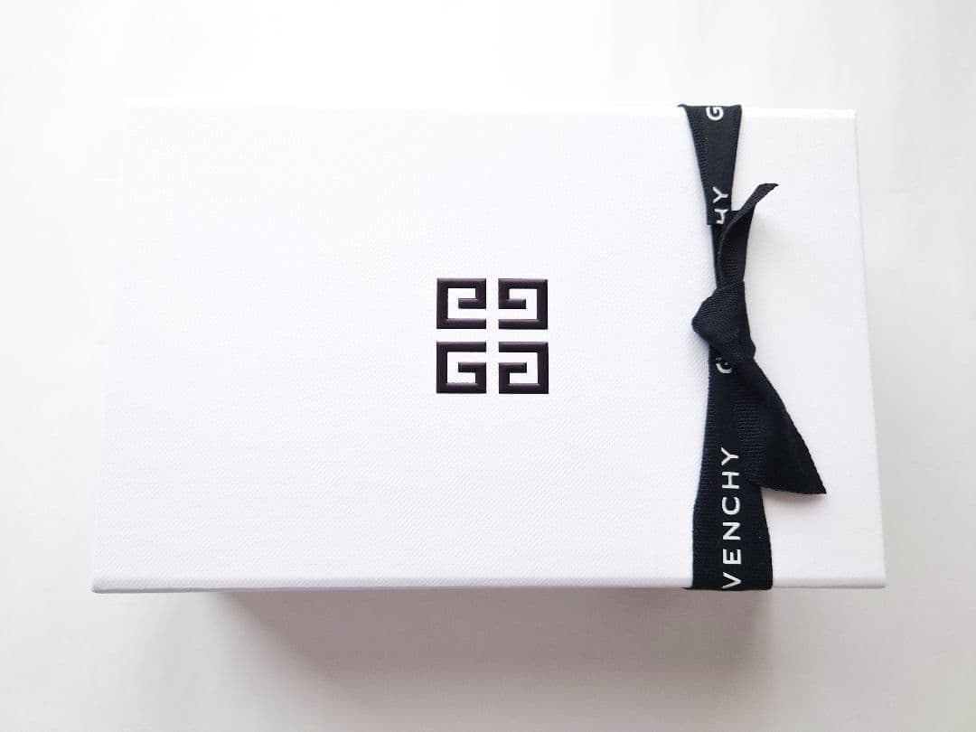 Givenchy ランテルディオーデバルファム 35ml ポーチサンプル箱付き