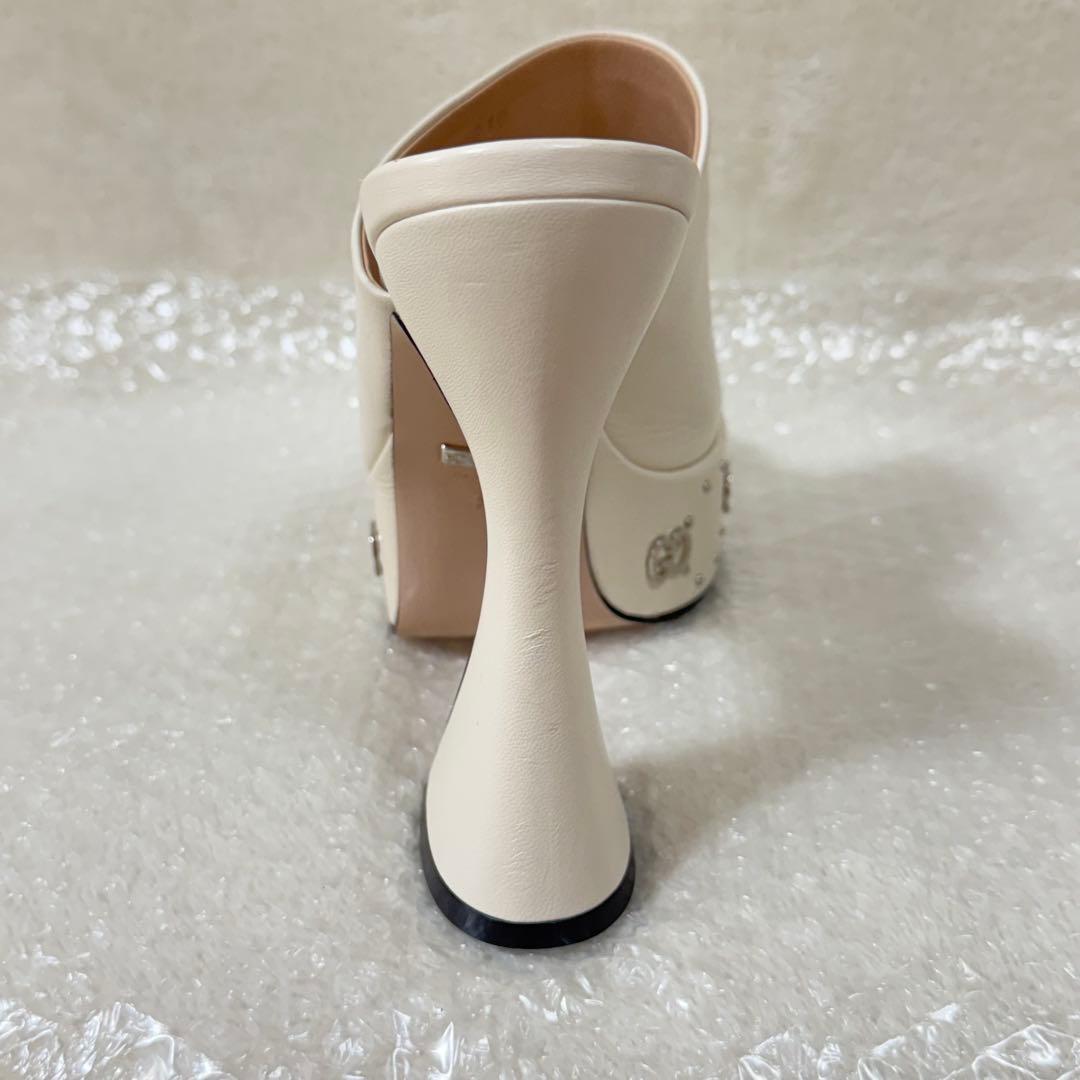 【GUCCI】ロゴ レザーソール スライドサンダル ホワイト 厚底 スタッズ