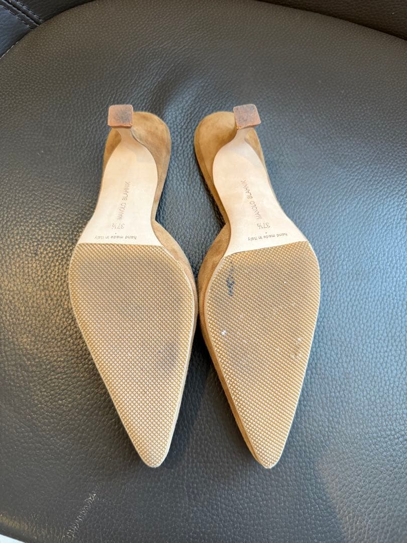 アパルトモン　MANOLO BLAHNIK CAROLYEN MULE