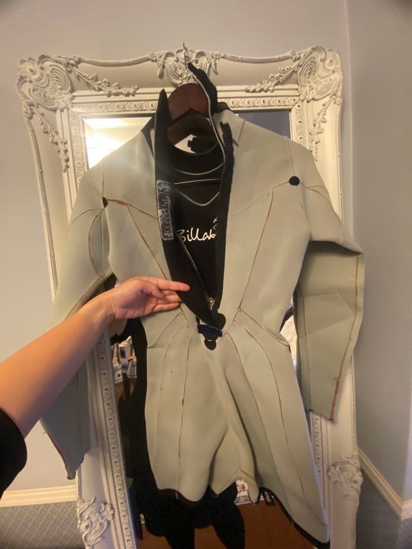 グレー ロングスリーブスプリングウェットスーツ