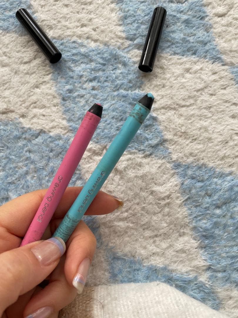 シュウウエムラ　ペンシルアイライナー　ピンク　ブルー