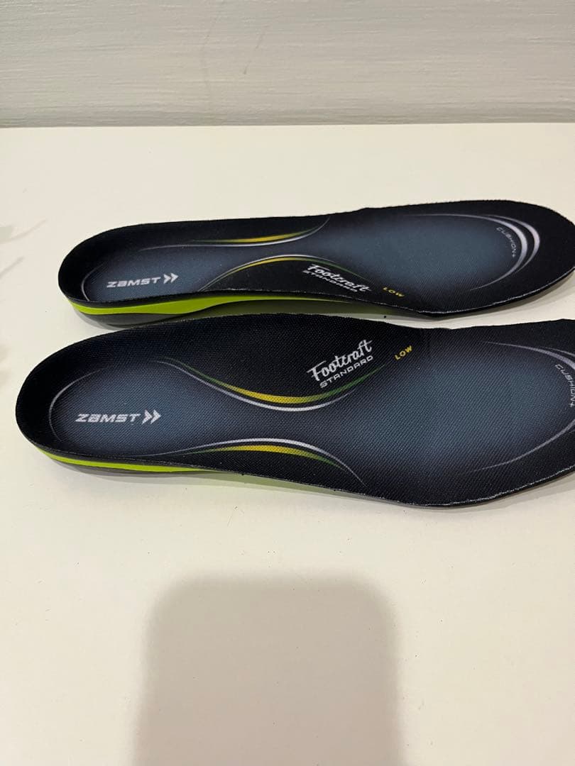 ASICS シューズ ノヴァブラスト 5 ほぼ未使用1回＋ZAMSTインソール付