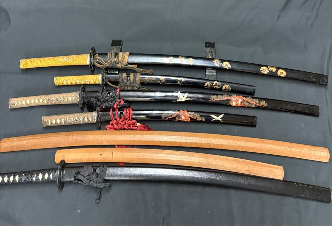 模造刀　日本刀　まとめ　7振り　太刀　脇差　白鞘　刀掛け2個付き