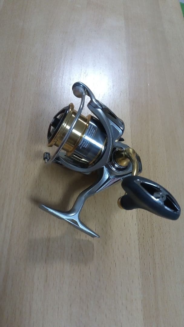 DAIWA　フリームス　LT3000S-CXH ベアリング追加済み　中古美品