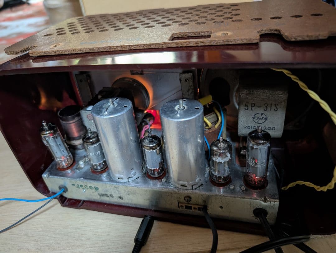 Bluetooth付　素朴な昭和レトロ真空管ラジオ　哀愁　DL-340